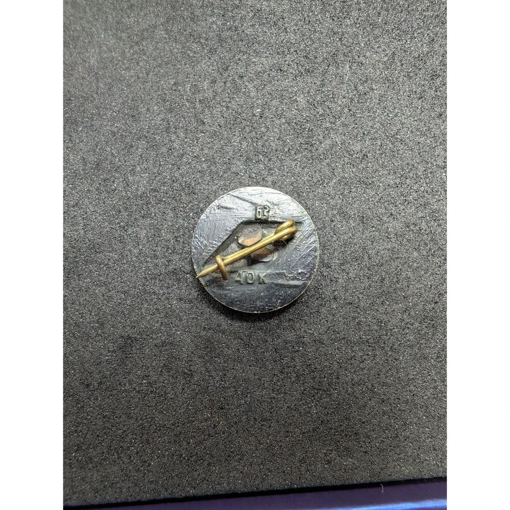 USSR Moscow 1980 Olympics Official Logo Globe Enamel Pin Vintage Badge